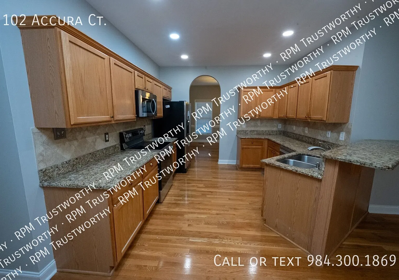 Spacious 4BR/2BA with Gas Fireplace, 2-Car Garage, Whole-Home Generator and Lawn Care Included $2... — Photo 2