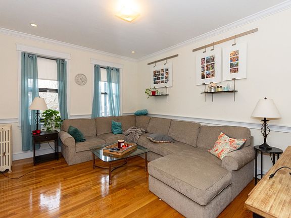 2nd image of 31 Glenville Ave #6
