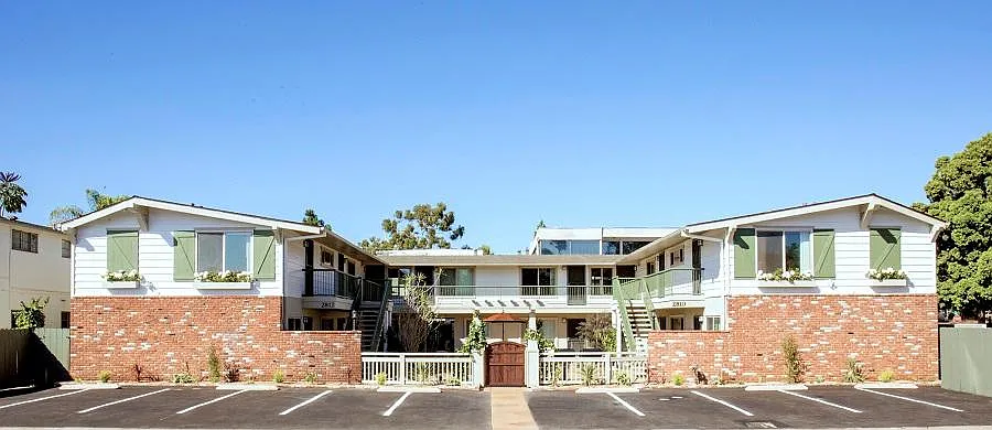 Harbor Villa Apartments