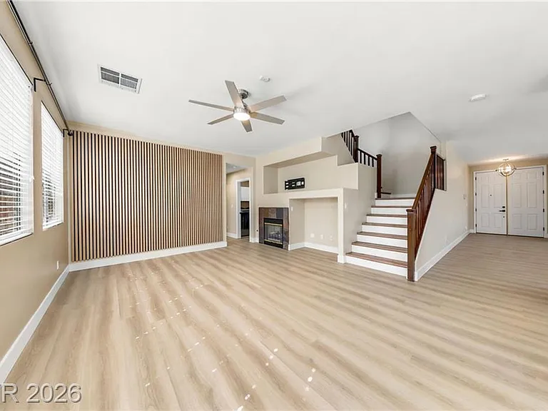 2551 Williamsburg St — Photo 15