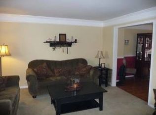 43 Elsworth Dr, Sicklerville, NJ 08081