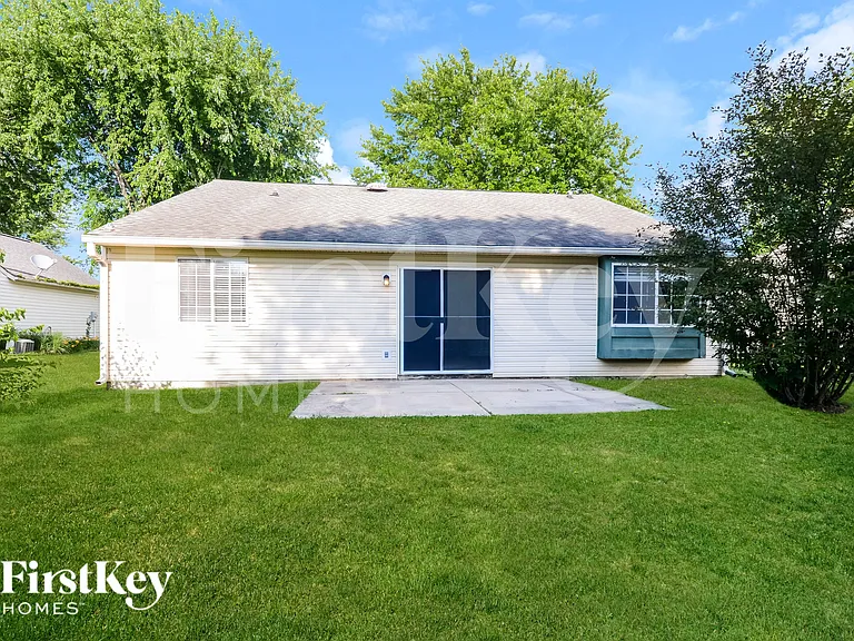 274 Meadow Glen Dr — Photo 15