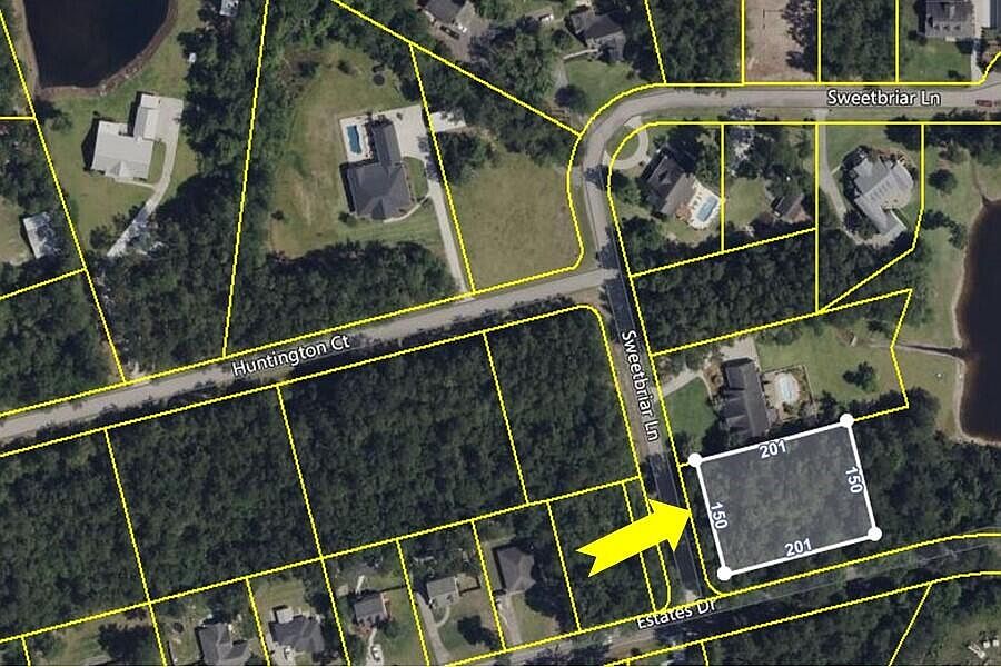 2nd image of 56 Sweetbriar Ln