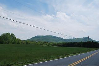 5th image of 2630 Old Hwy 221