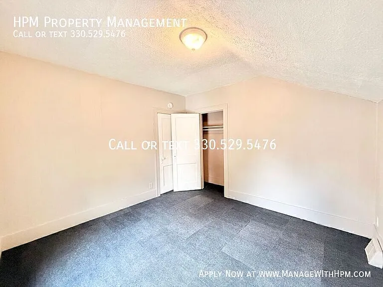 2202 Brownlee Ave NE — Photo 21