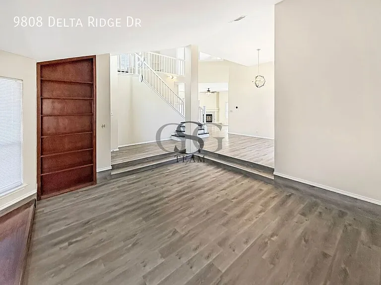 9808 Delta Ridge Dr — Photo 4