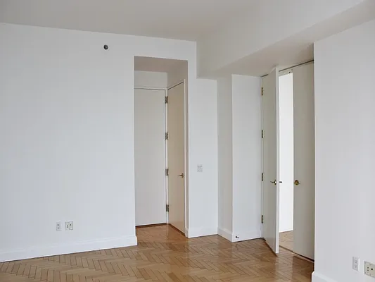 Sold by Sotheby's International Realty | media 2