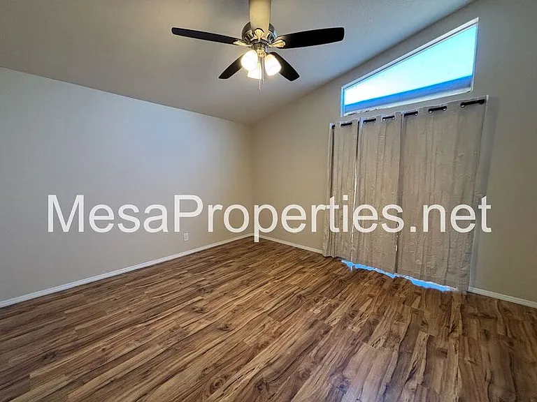 14390 Hillsborough Dr — Photo 19