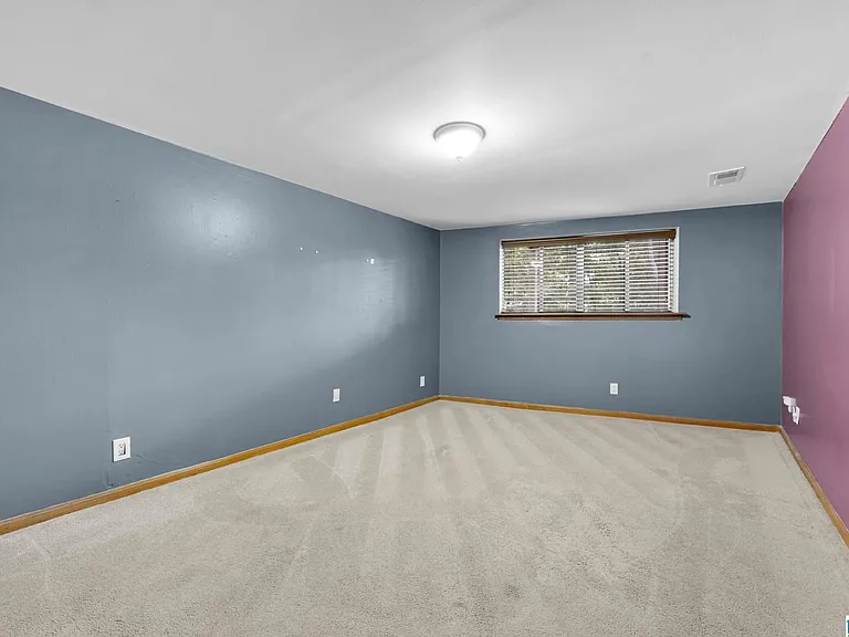 373 Laredo Dr — Photo 26