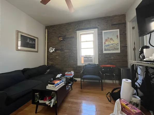170 Delancey Street image 1 of 12