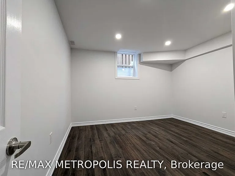119 Tom Edwards Dr #BASEMENT — Photo 7