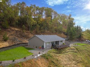 560 Hagle Ln, Roseburg, OR 97470