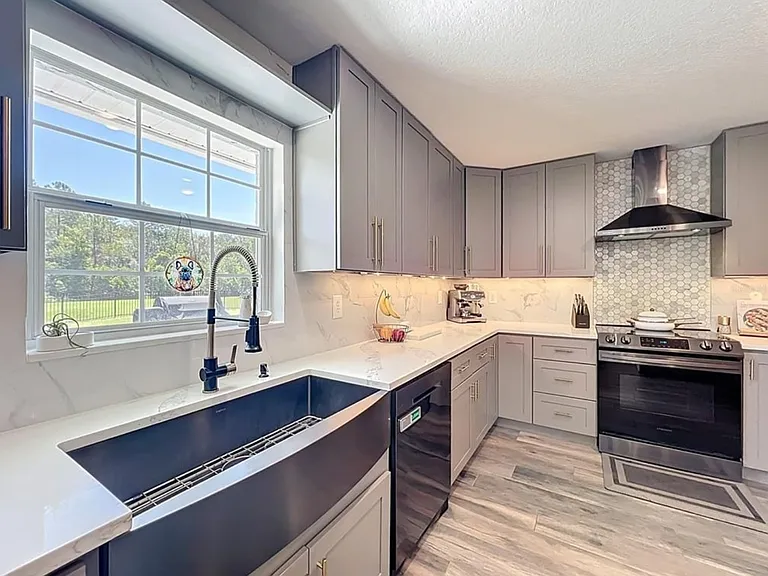 4400 Thermal Ln — Photo 15