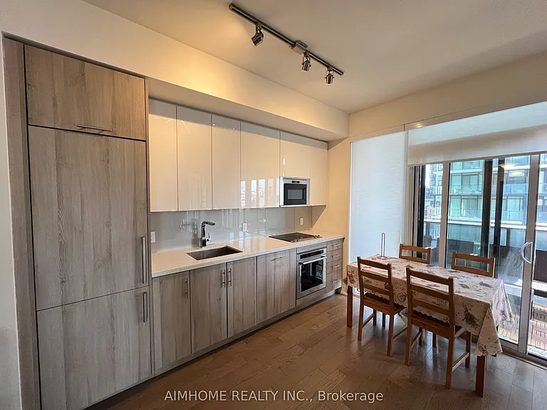 330 Richmond St W #1703 — Photo 5