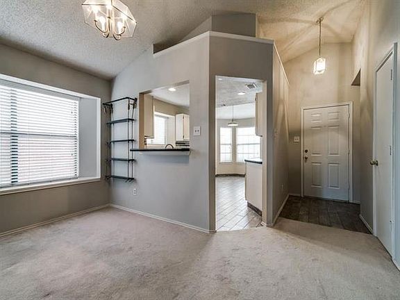 4th image of 1437 Thistlewood Ln