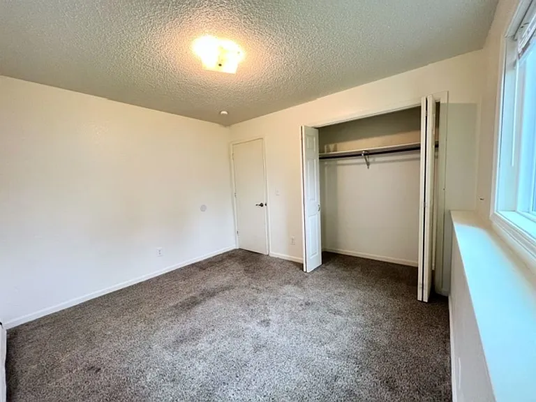 1555 Latouche St — Photo 24