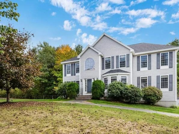 20 Meredith Road, Salem, NH 03079