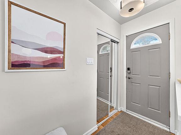 4th image of 16406 87a Ave NW