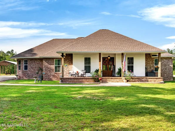 40 Thompson Ln, Carriere, MS 39426