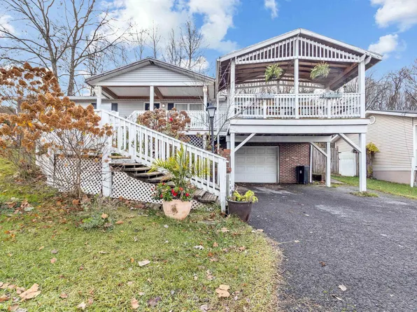 164 Estate Dr, Morgantown, WV 26508