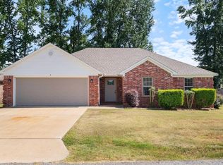 4 Bishop Ln, Conway, AR 72032
