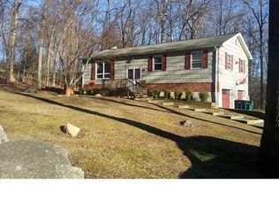 29 Oak Ridge Rd, Bethel, CT 06801