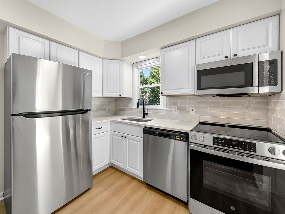 1st image of 9 Beach St #846BE505