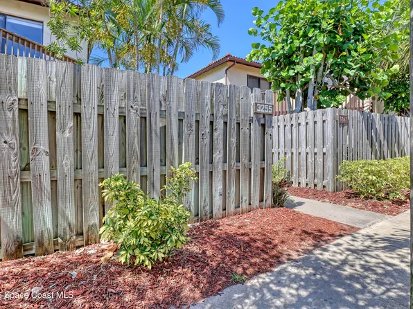 3255 Sand Ct, Melbourne Beach, FL 32951