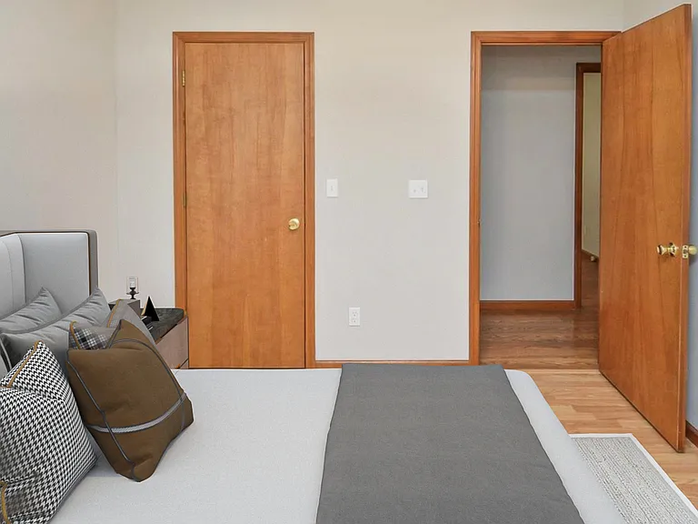 242 Weber Rd — Photo 16
