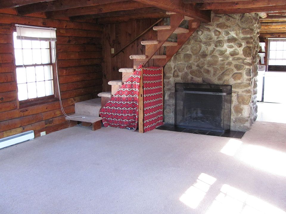2nd image of 2286 Rivers Edge Rd