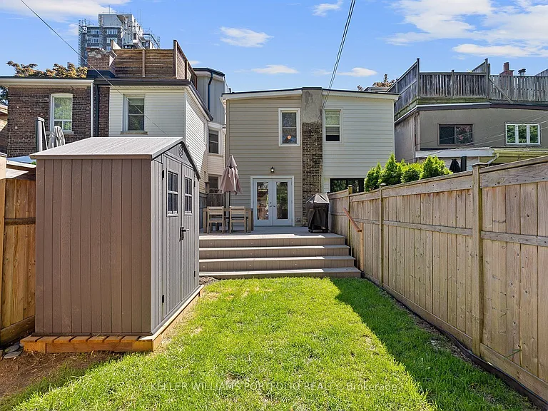 28 Tiverton Ave — Photo 47
