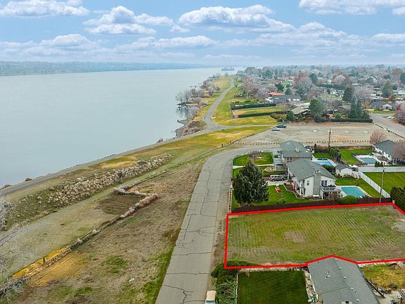 4th image of Nka Havstad Pasco