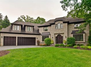 35 Lancaster Ln, Lincolnshire, IL