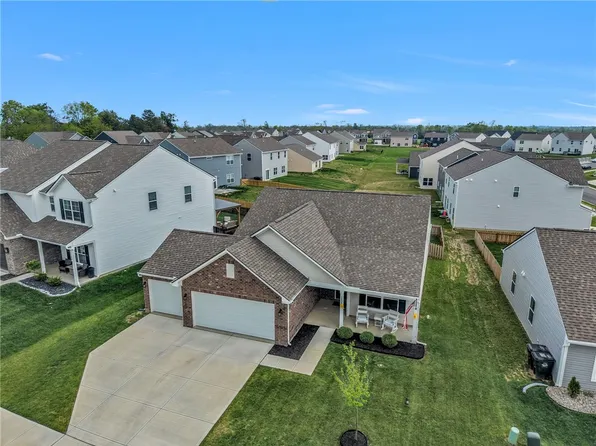 5020 Willow Rd, Clayton, OH 45315