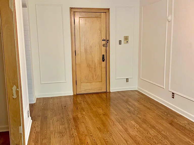 644 West Surf — Photo 33