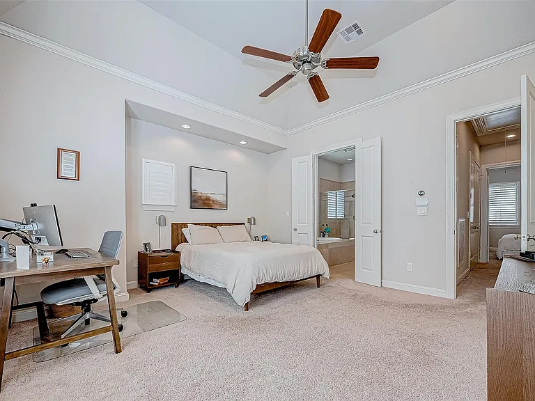 2524 Sherwin St — Photo 28