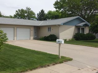 15 S Allen Ave, North Platte, NE 69101