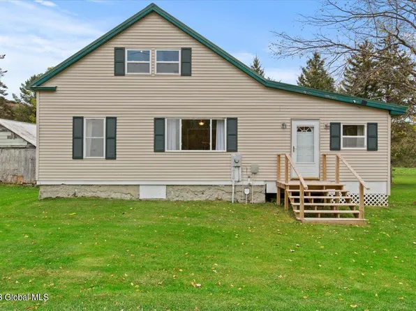 14 Sand Bank Road, Berlin, NY 12022