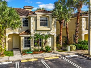 816 Summit Lake Drive, West Palm Beach, FL 33406