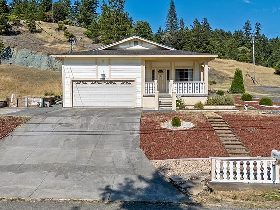 4th image of 25815 Hawk Drive