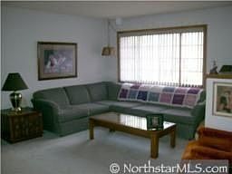 2nd image of 2936 Aurora Ln