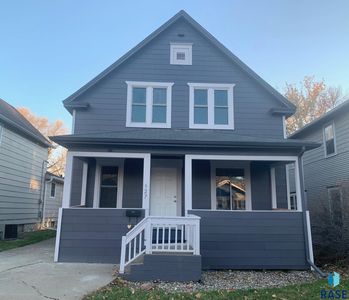 927 W 7th St, Sioux Falls, SD, 57104