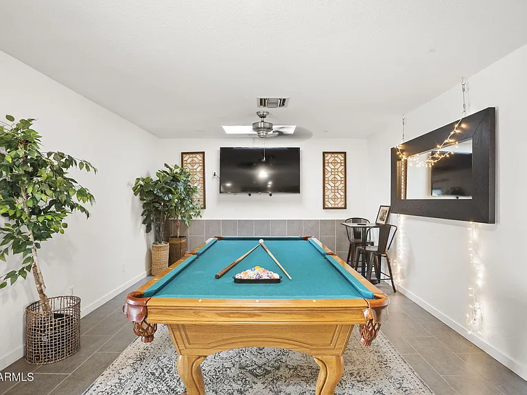 3141 E Sierra St — Photo 17