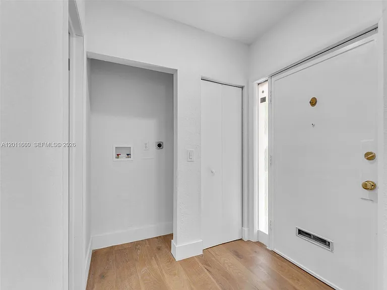 520 NW 32nd Pl #520 — Photo 20
