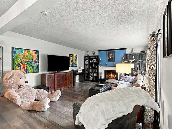 4th image of 104 W Cantree Pl SW