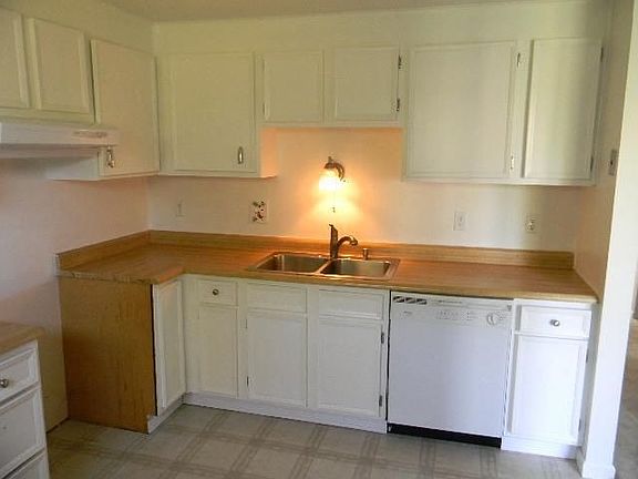 4th image of 2845 Mossy Brink Ct