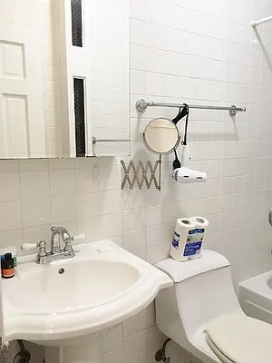 Rented by Taichi Fudosan | media 9