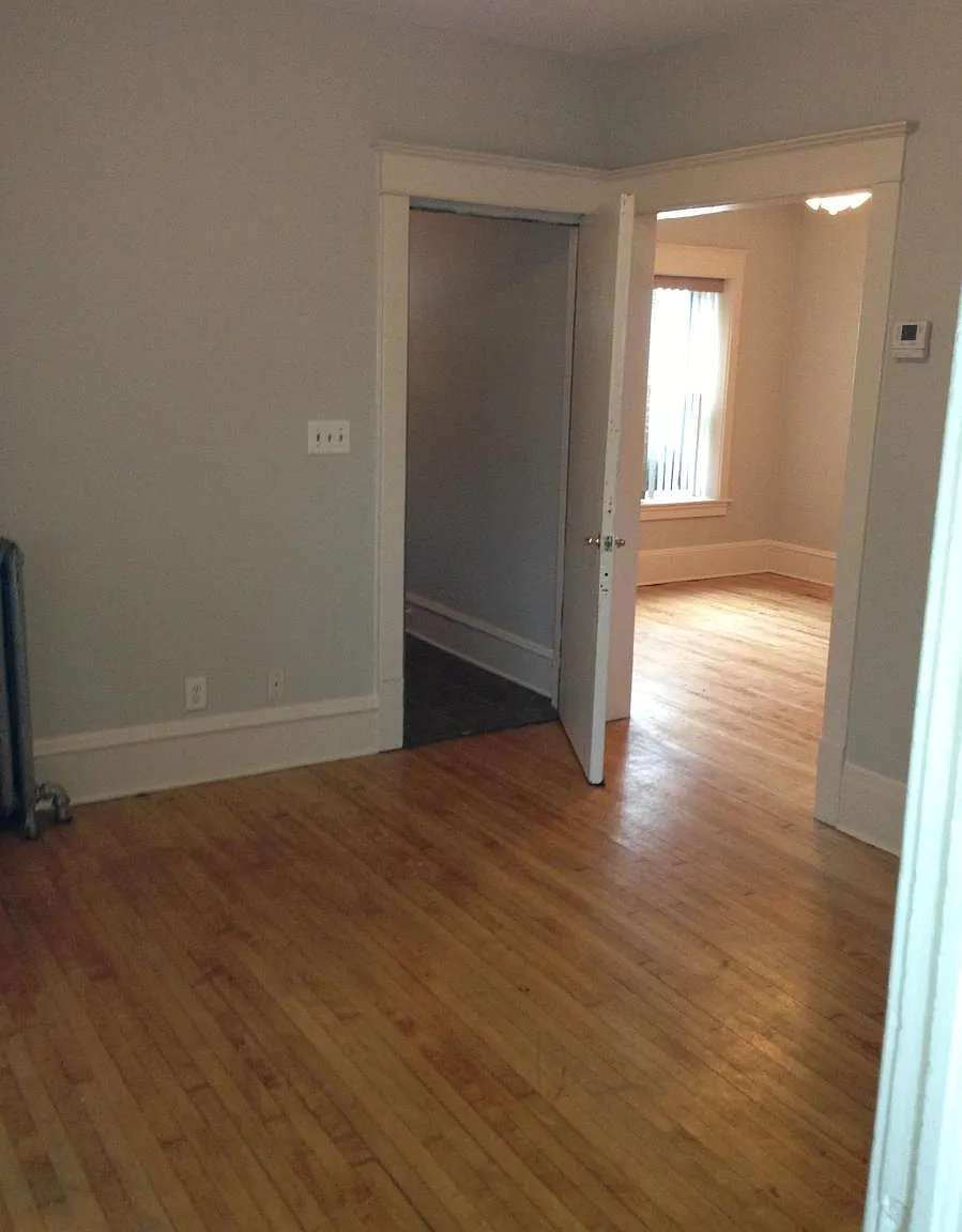 2 bed, 900 sqft, $1,100 — Photo 4