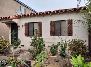 828 Island Ct #1/2, San Diego, CA 92109