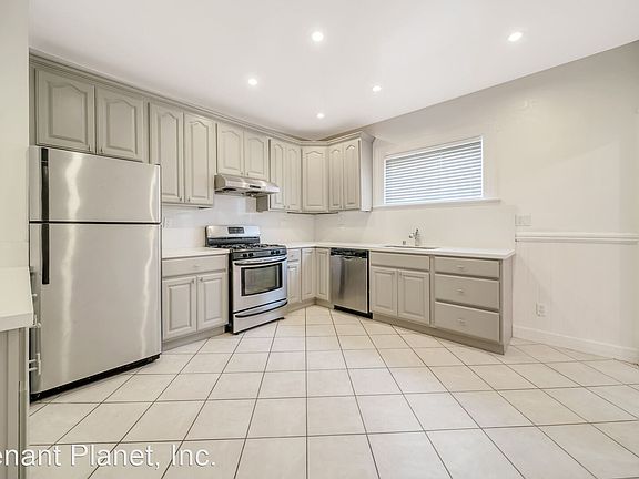 2nd image of 150-154 Albion St
